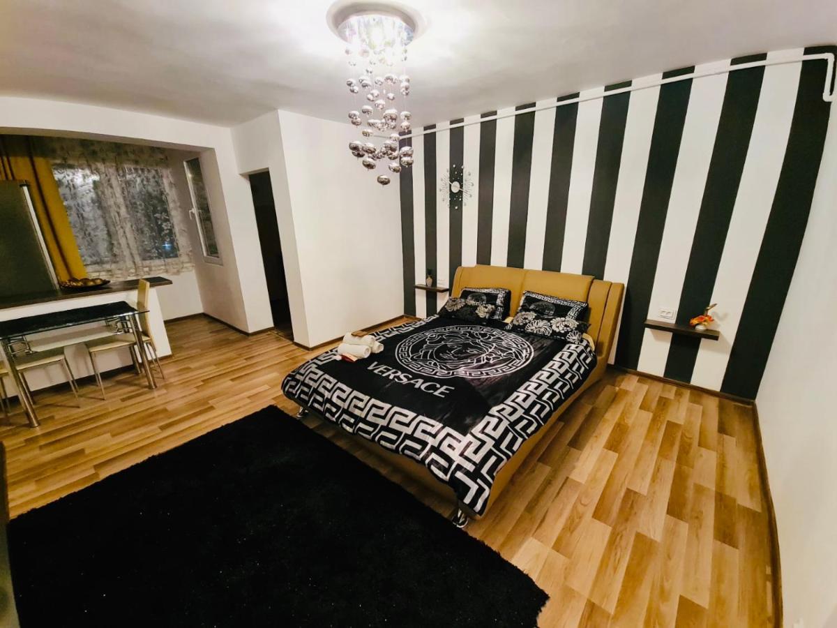 Apartament Cristina デヴァ エクステリア 写真